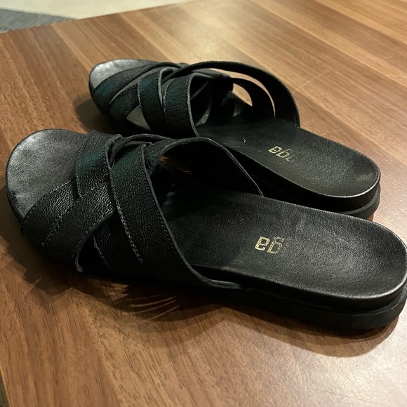 Tsonga leather slip on sandals South African flats black size 39 / US size 7.5 - Picture 3 of 8